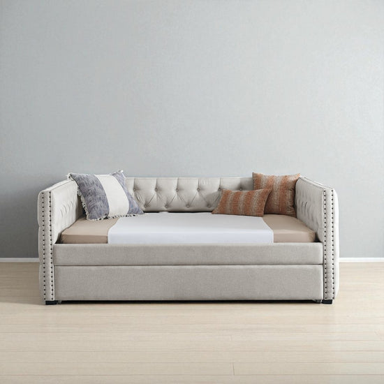 Bellmont Tufted Daybed
